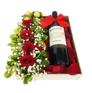 #44B - Arreglo de rosas con Vino